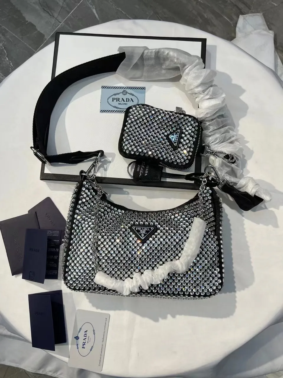 All categories Official website "Brand Women's Bags" Women's Bags 💙 PRADA 2022 Official New Prada Crossbody Bag Wholesale 58001900 High Quality Specifications: 22-18-6.5CM