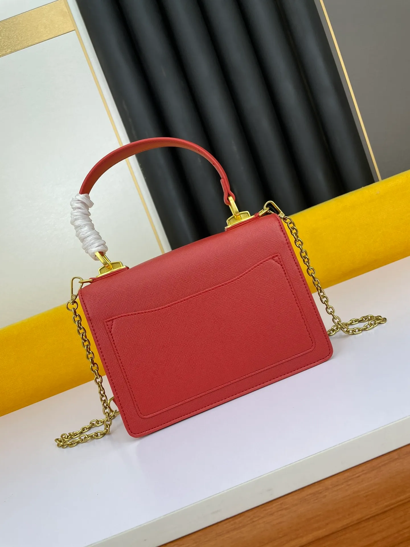 All categories Official website "Brand Women's Bags" Women's Bags 💙 PRADA 2022 official new Prada crossbody bag wholesale 58002500 Original order quality Size: 20-15-5CM