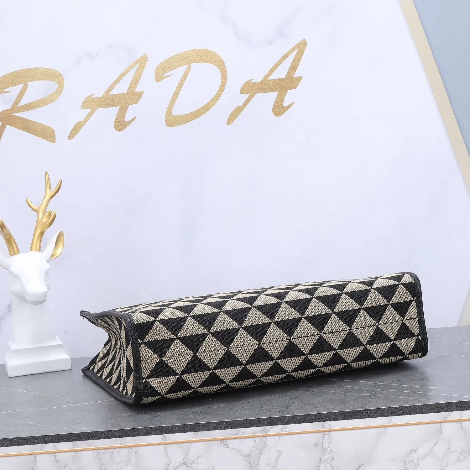 All categories Official website "Brand Women's Bags" Women's Bags 💙 PRADA 2022 official new Prada handbag wholesale 58003200 Original order quality Size: 39-31-11 CM