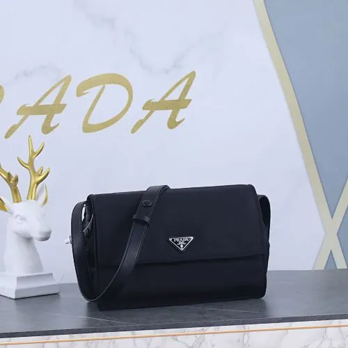 All categories Official website "Brand Women's Bags" Women's Bags 💙 PRADA 2022 official new Prada crossbody bag wholesale 58003200 Original order quality Size: 30-21.5-12CM