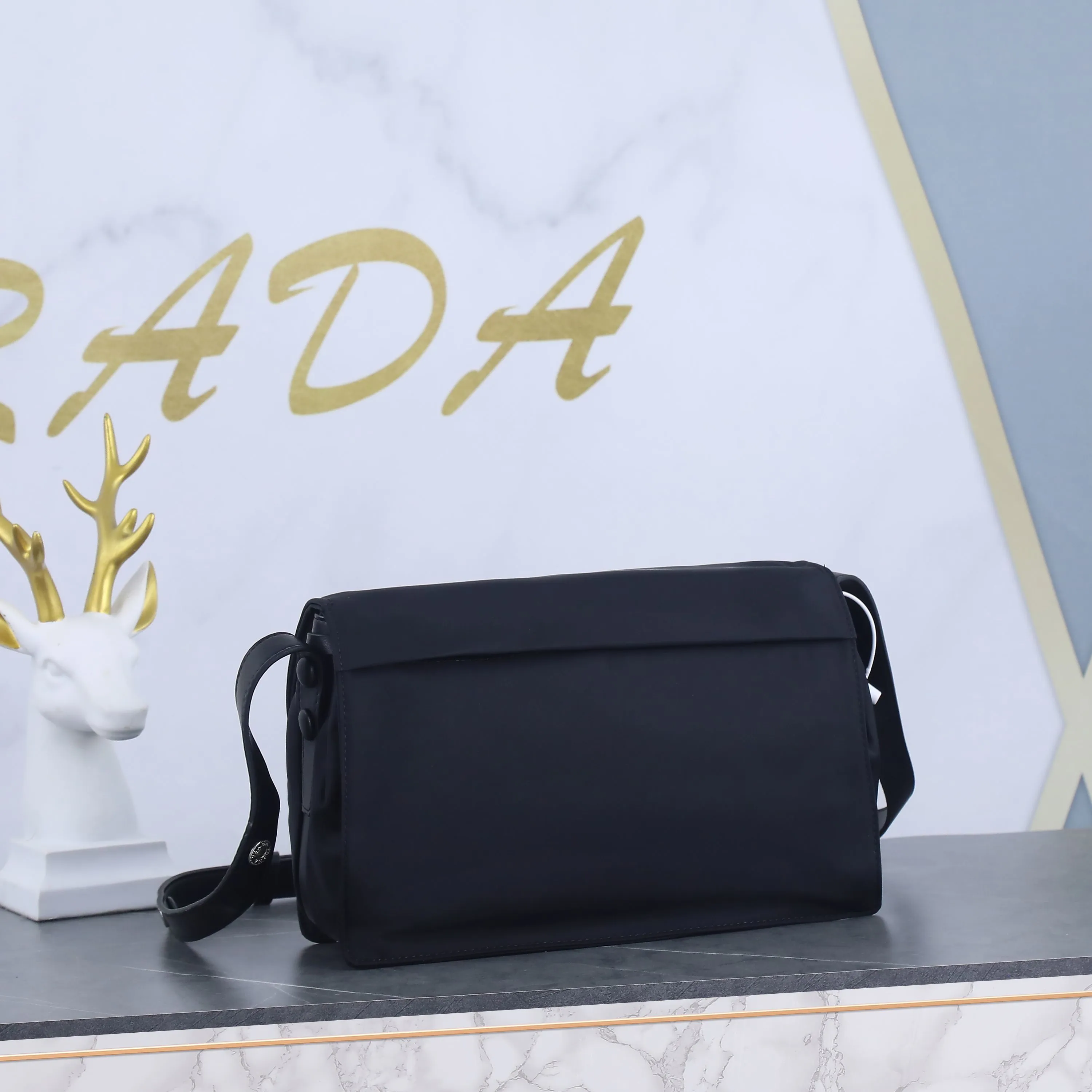All categories Official website "Brand Women's Bags" Women's Bags 💙 PRADA 2022 official new Prada crossbody bag wholesale 58003200 Original order quality Size: 30-21.5-12CM