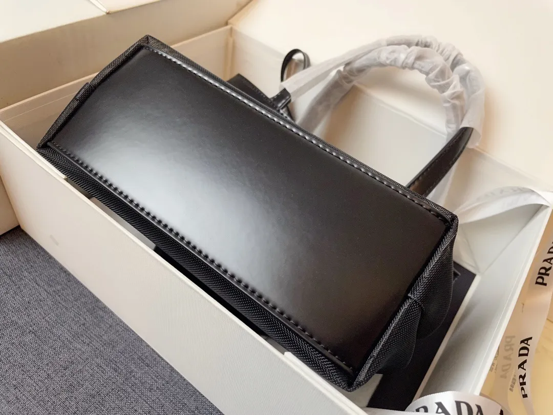 All Categories Official Website "Brand Women's Bags" Women's Bags 💙 PRADA 2024 Latest Prada Handbags