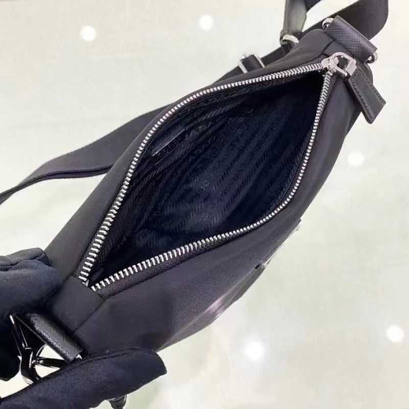 All categories Official website "Brand Women's Bags" Women's Bags 💙 PRADA 2022 official new Prada crossbody bag wholesale Original order quality 58002800 Size: 26-14-12 Cm