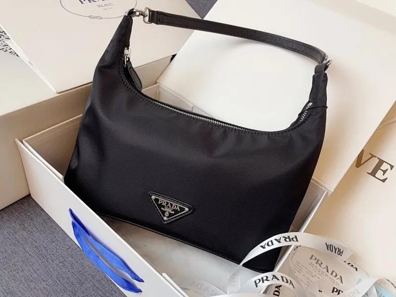 All Categories Official Website "Brand Women's Bags" Women's Bags 💙 PRADA 2024 Latest Prada Underarm Bag