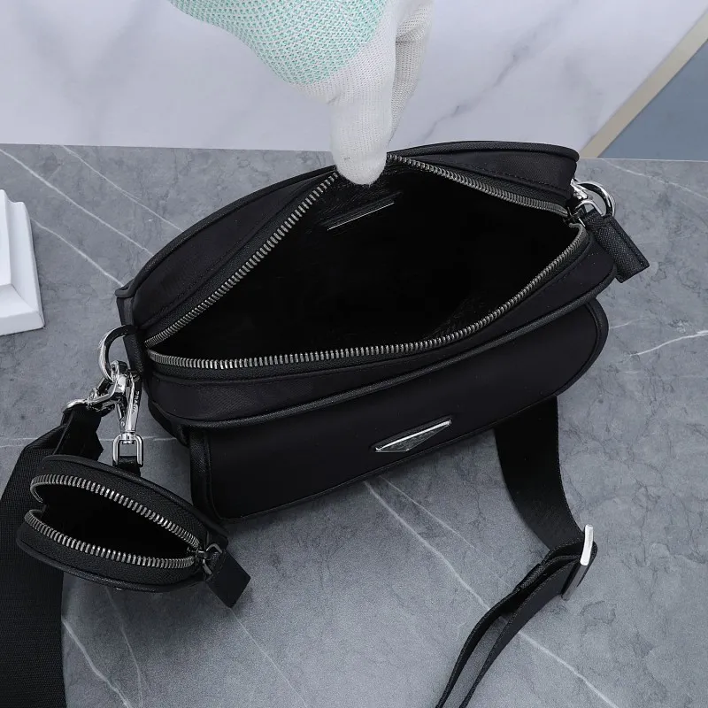 All categories Official website "Brand Women's Bags" Women's Bags 💙 PRADA 2022 official new Prada crossbody bag wholesale 58002500 Original order quality Size: 22-16-5CM