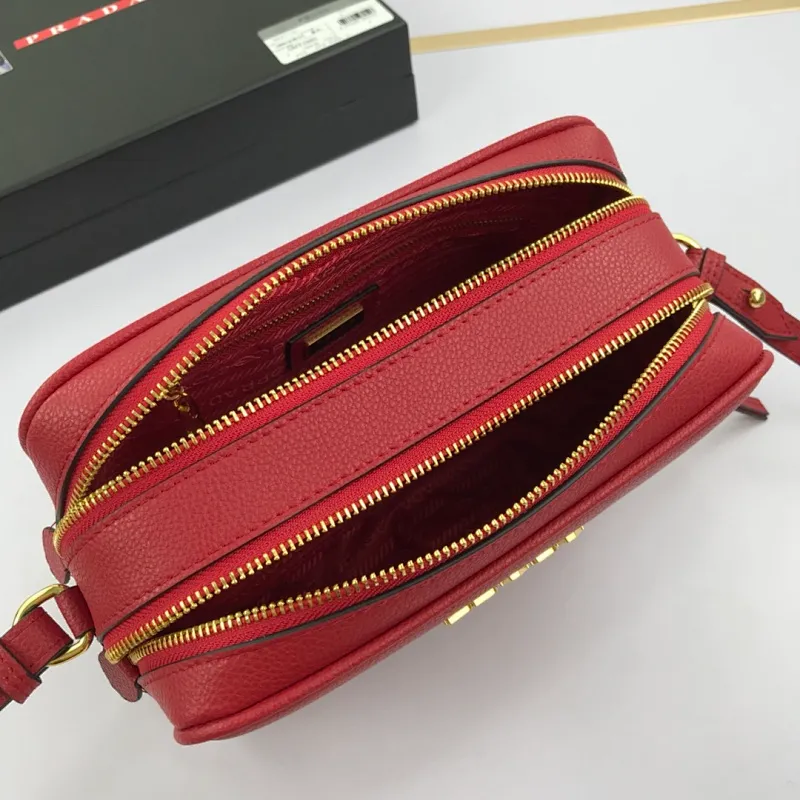 All categories Official website "Brand Women's Bags" Women's Bags 💙 PRADA 2022 Official New Prada Imported Cowhide Crossbody Bag Wholesale 58002000 High Quality Size: 23-16-10CM