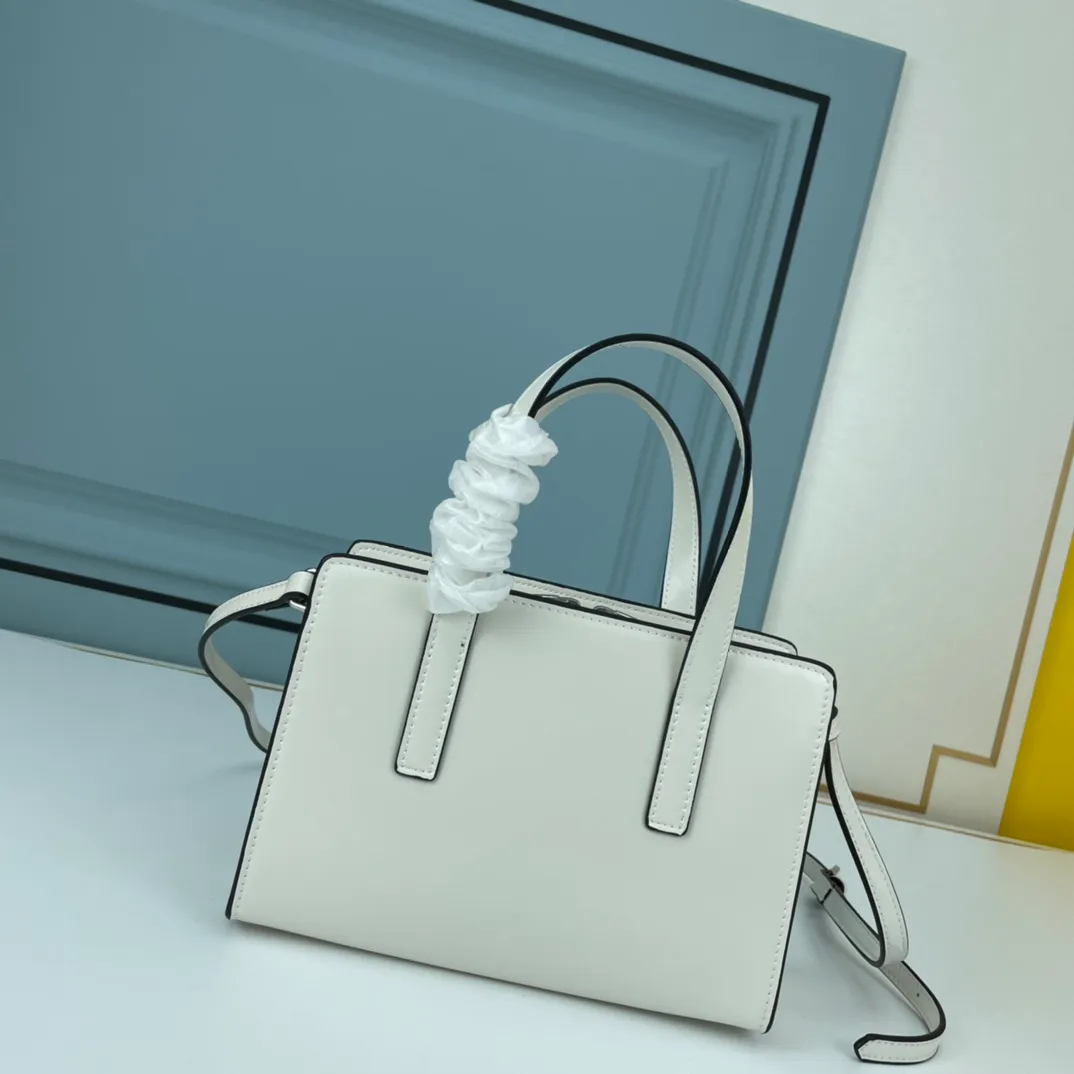 All categories Official website "Brand Women's Bags" Women's Bags 💙 PRADA 2022 official new Prada mini shopping bag wholesale 58001900 High quality Size: 22-15-6.5CM