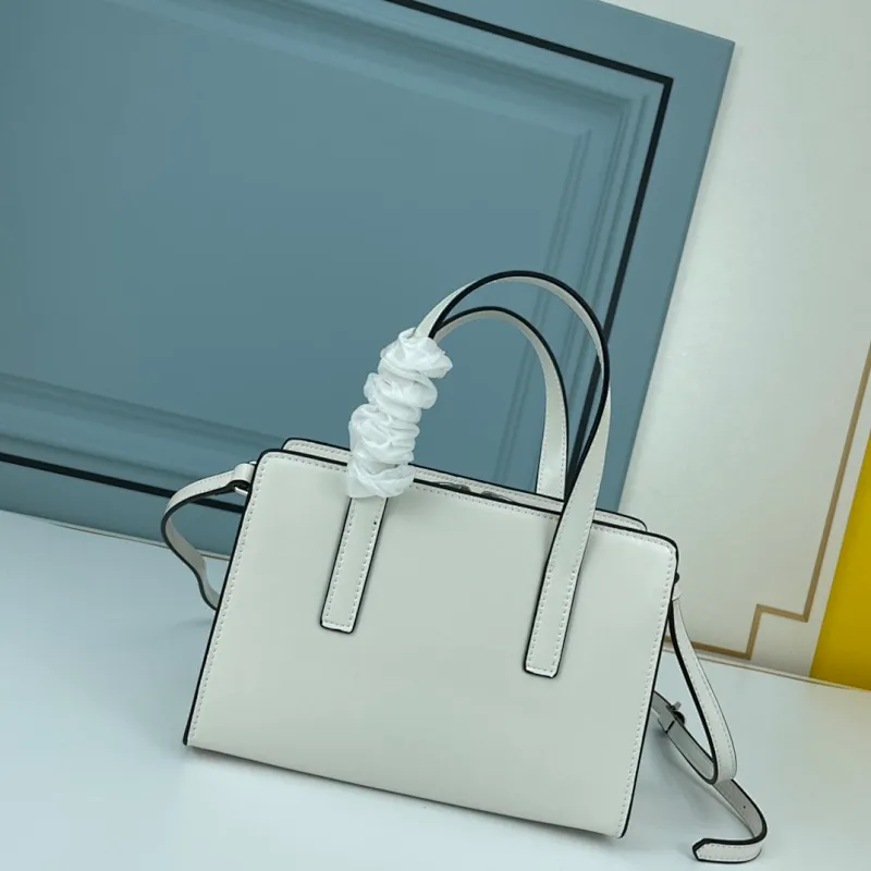 All categories Official website "Brand Women's Bags" Women's Bags 💙 PRADA 2022 official new Prada mini shopping bag wholesale 58001900 High quality Size: 22-15-6.5CM