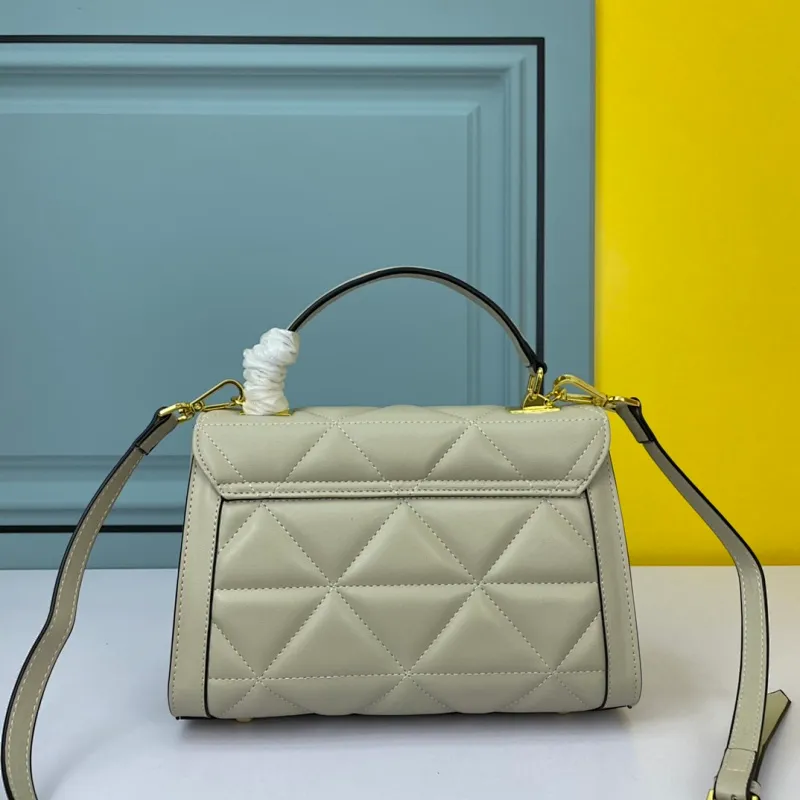 All categories Official website "Brand Women's Bags" Women's Bags 💙 PRADA 2022 official new Prada crossbody bag wholesale 58002900 Original order quality Size: 26-18-11CM