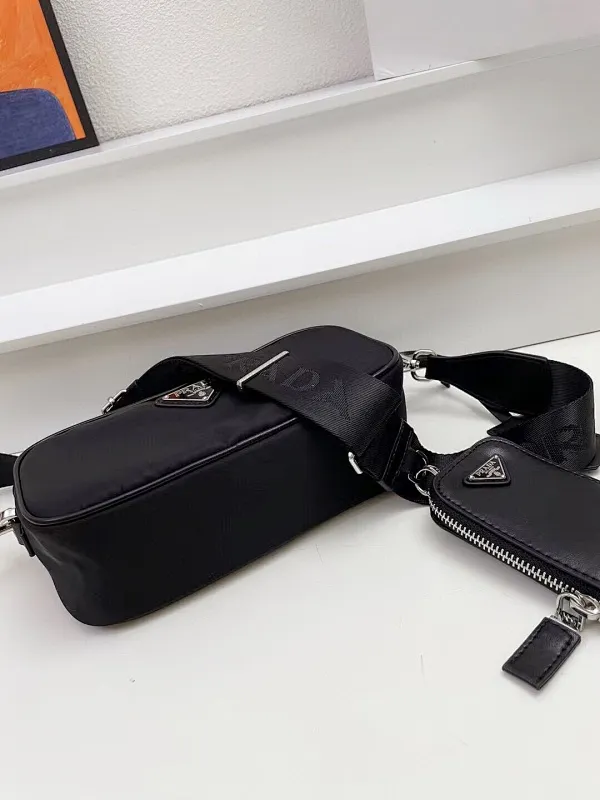 All Categories Official Website "Brand Women's Bags" Women's Bags 💙 PRADA 2024 Latest Prada Crossbody Bag