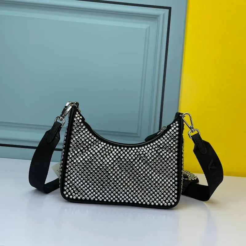 All categories Official website "Brand Women's Bags" Women's Bags 💙 PRADA 2022 official new Prada armpit bag wholesale 58002500 Original order quality Size: 22-16-6CM
