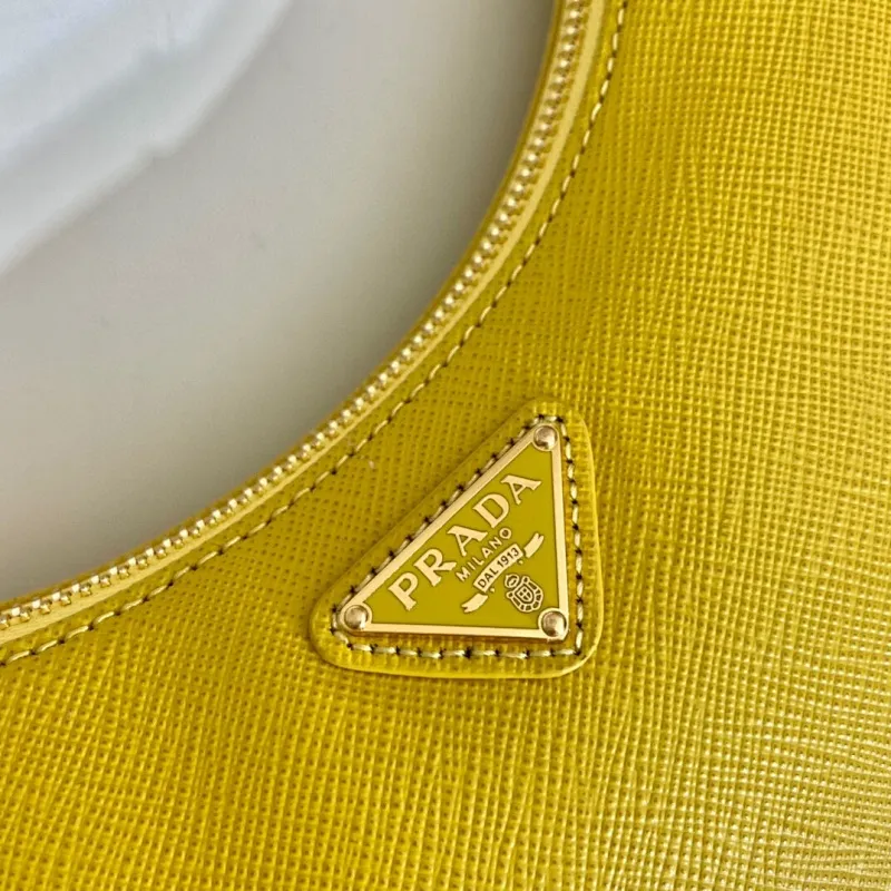 All Categories Official Website "Brand Women's Bags" Women's Bags 💙 PRADA 2022 Official New Prada Underarm Bag Wholesale 58003900 Original Order Quality Size: 23-17-6.5CM
