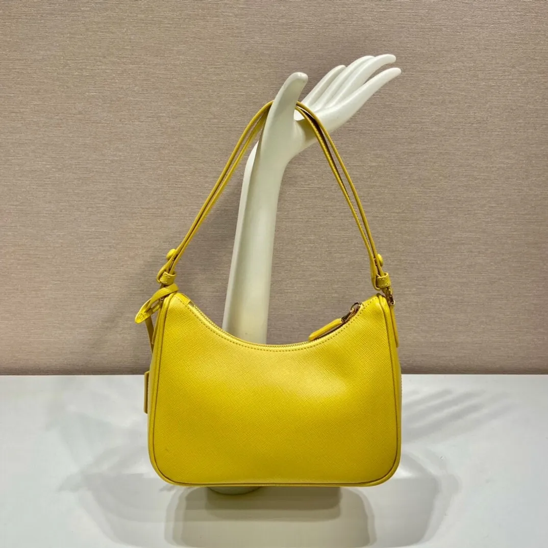All Categories Official Website "Brand Women's Bags" Women's Bags 💙 PRADA 2022 Official New Prada Underarm Bag Wholesale 58003900 Original Order Quality Size: 23-17-6.5CM