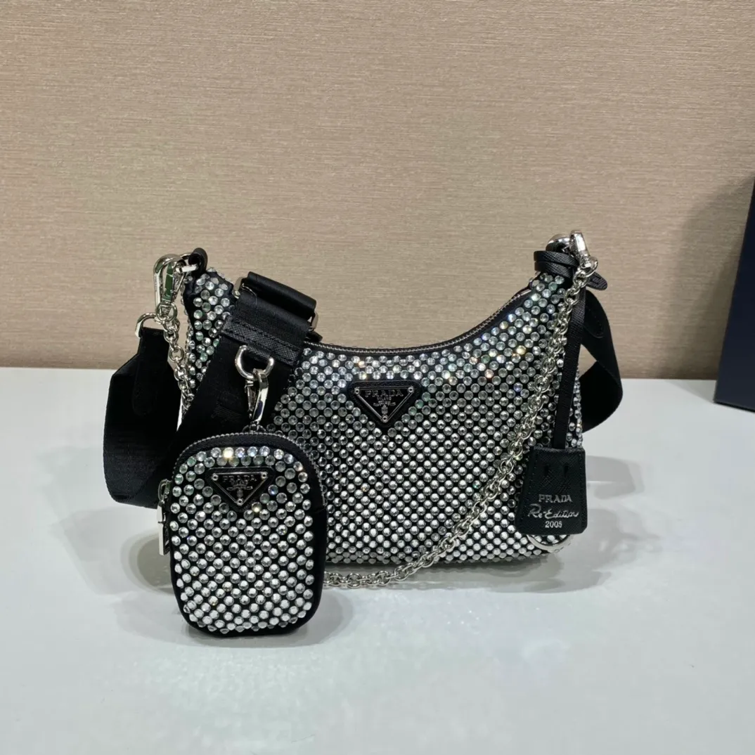 All categories Official website "Brand Women's Bags" Women's Bags 💙 PRADA 2022 official new Prada crossbody bag wholesale Original order quality 58004100 Size: 22-16-6Cm