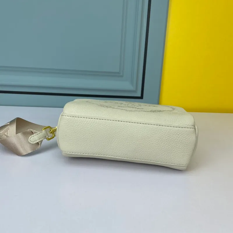 All categories Official website "Brand Women's Bags" Women's Bags 💙 PRADA 2022 official new Prada crossbody bag wholesale 58002500 Original order quality Size: 21-14-8CM