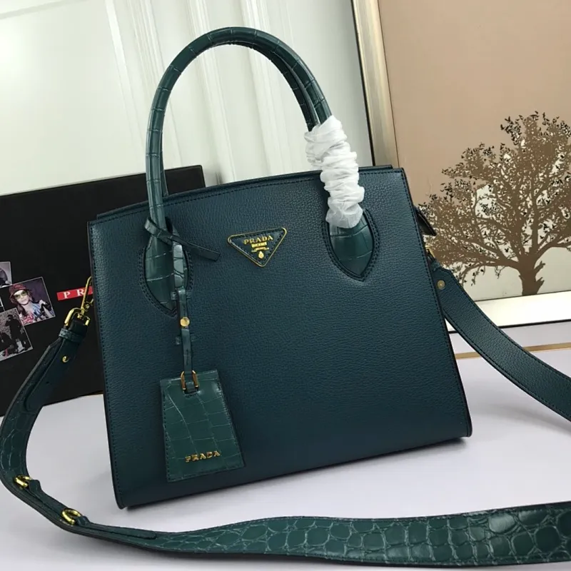 All categories Official website "Brand Women's Bags" Women's Bags 💙 PRADA 2022 official new Prada calfskin handbag wholesale 58002500 High quality Size: 30-24-15CM
