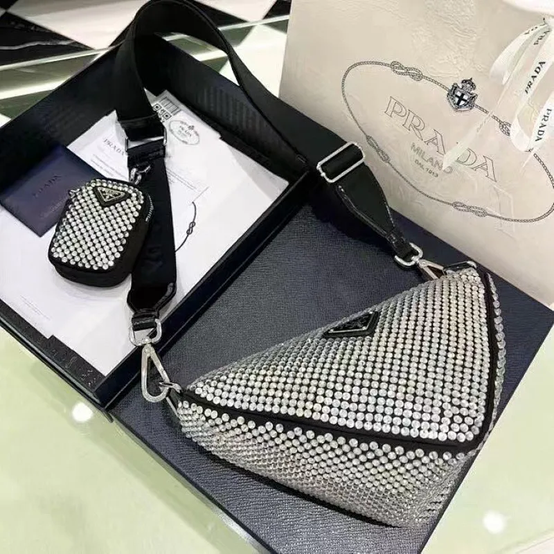 All categories Official website "Brand Women's Bags" Women's Bags 💙 PRADA 2022 official new Prada crossbody bag wholesale Original order quality 58004100 Size: 26-14-12Cm
