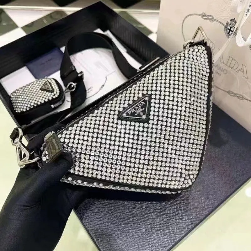 All categories Official website "Brand Women's Bags" Women's Bags 💙 PRADA 2022 official new Prada crossbody bag wholesale Original order quality 58004100 Size: 26-14-12Cm