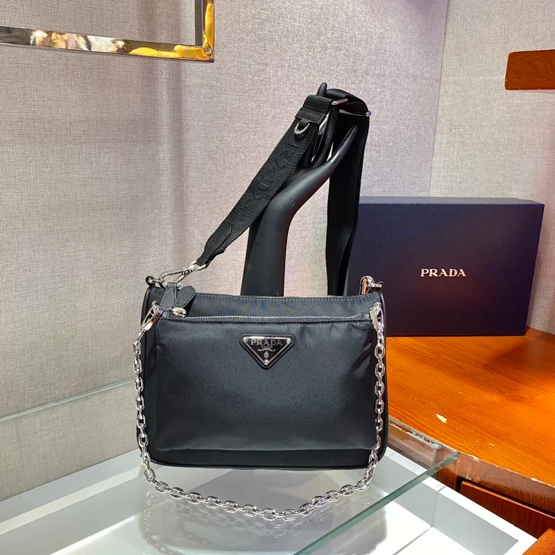 All categories Official website "Brand Women's Bags" Women's Bags 💙 PRADA 2022 Official New Prada Twin Bag Wholesale 58002900 Original Order Quality Size: Large 23-16-5.5 Small 20-12 CM