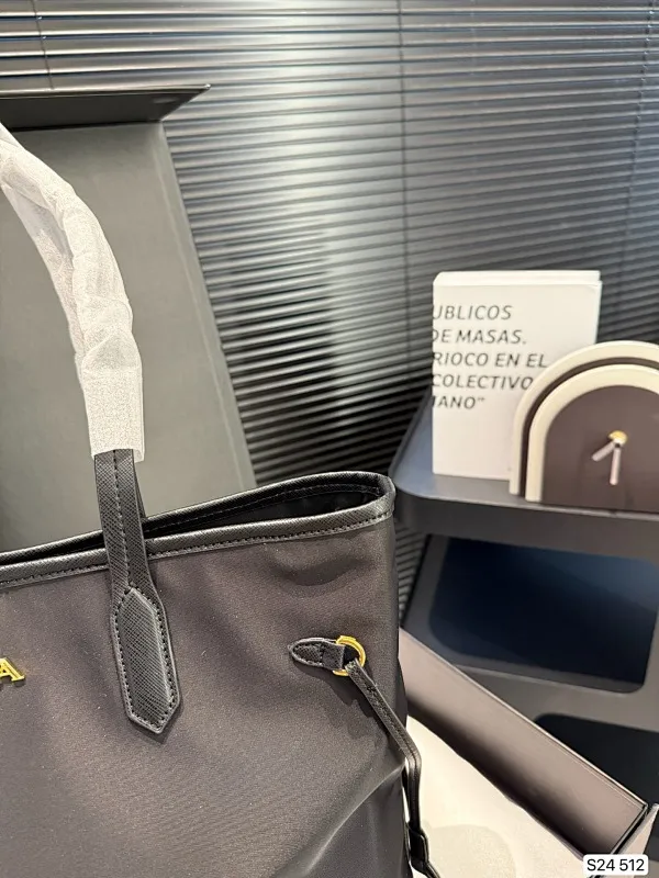 All Categories Official Website "Brand Women's Bags" Women's Bags 💙 PRADA 2025 New Prada Tote Bag