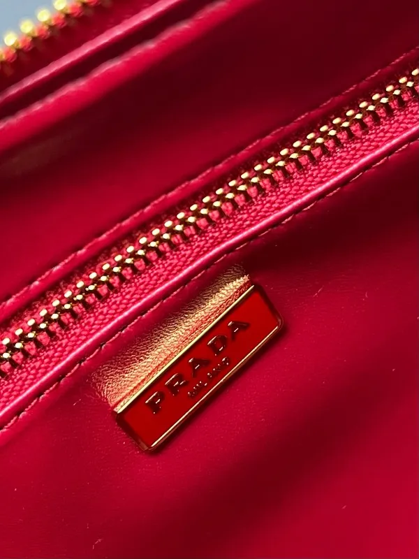 All Categories Official Website "Brand Women's Bags" Women's Bags 💙 PRADA 2025 New Prada Underarm Bag