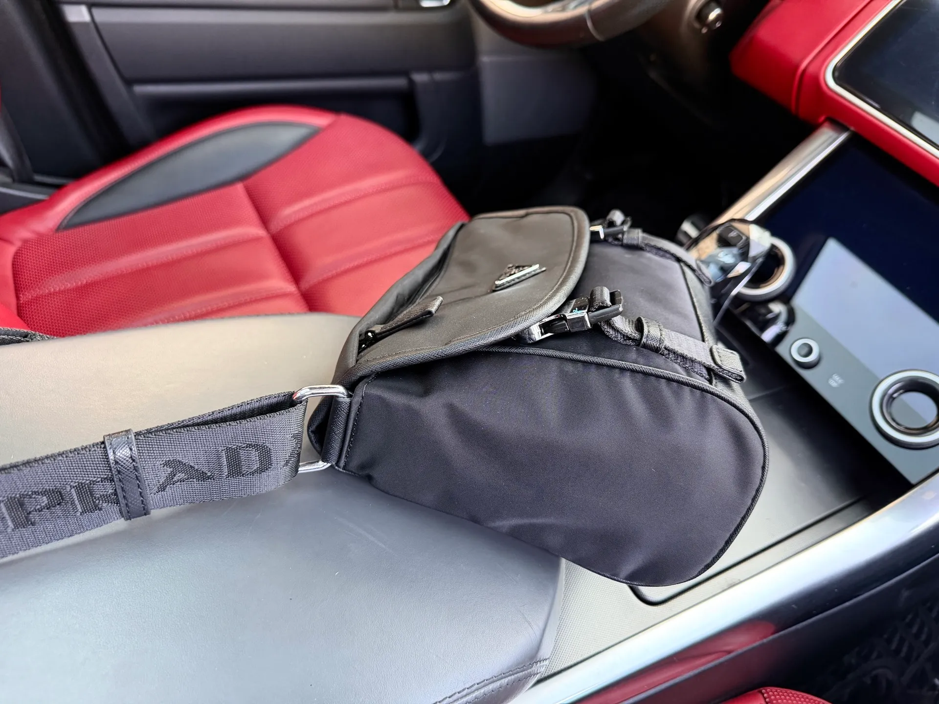 All Categories Official Website "Brand Women's Bags" Women's Bags 💙 PRADA 2025 New Prada Crossbody Bag