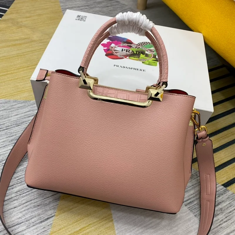 All categories Official website "Brand Women's Bags" Women's Bags 💙 PRADA 2022 official new Prada imported calfskin crossbody bag wholesale 58002500 High quality Size: 30-22-14CM