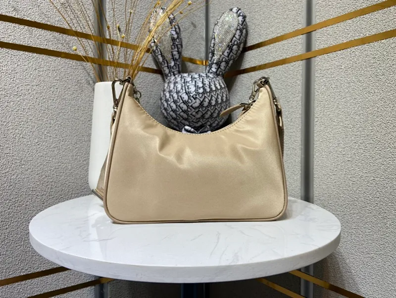 All Categories Official Website "Brand Women's Bags" Women's Bags 💙 PRADA 2023 New Prada Underarm Bags Approval