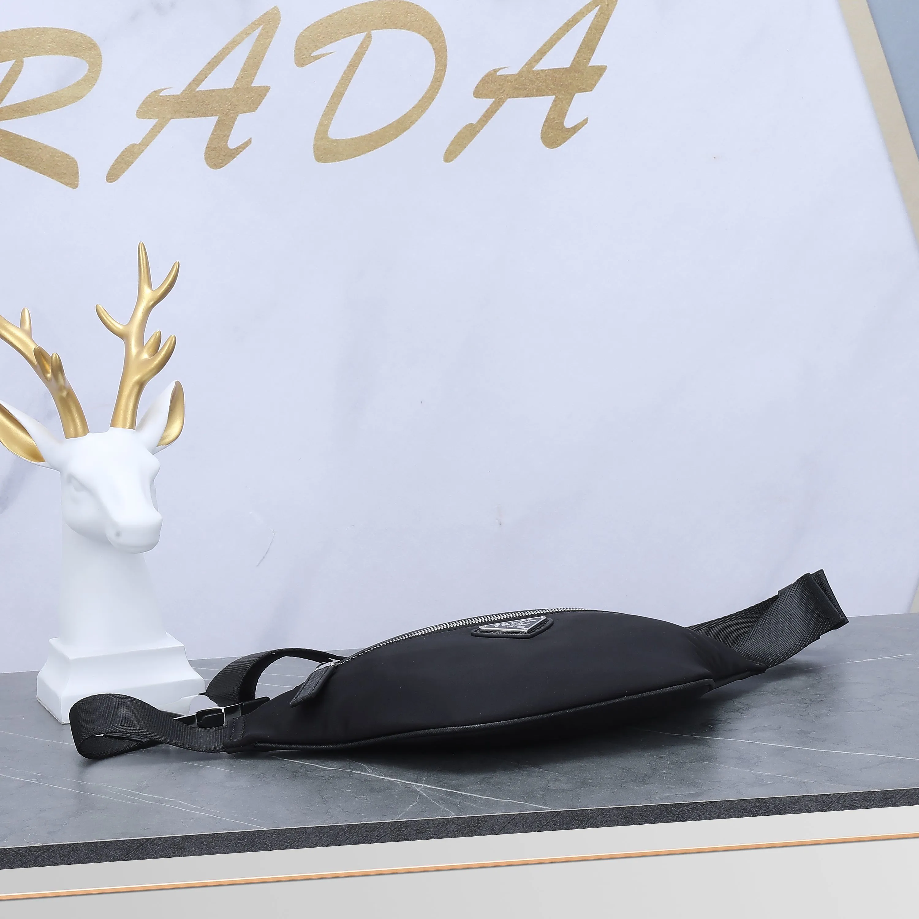 All categories Official website "Brand Women's Bags" Women's Bags 💙 PRADA 2022 official new Prada chest bag wholesale 58002500 Original order quality Size: 33-24-13CM