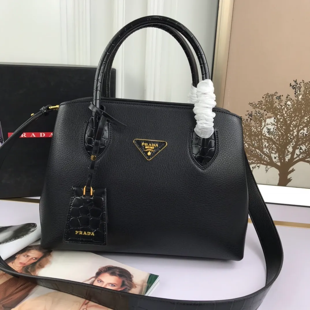 All categories Official website "Brand Women's Bags" Women's Bags 💙 PRADA 2022 official new Prada calfskin handbag wholesale 58002500 High quality Size: 30-24-14CM