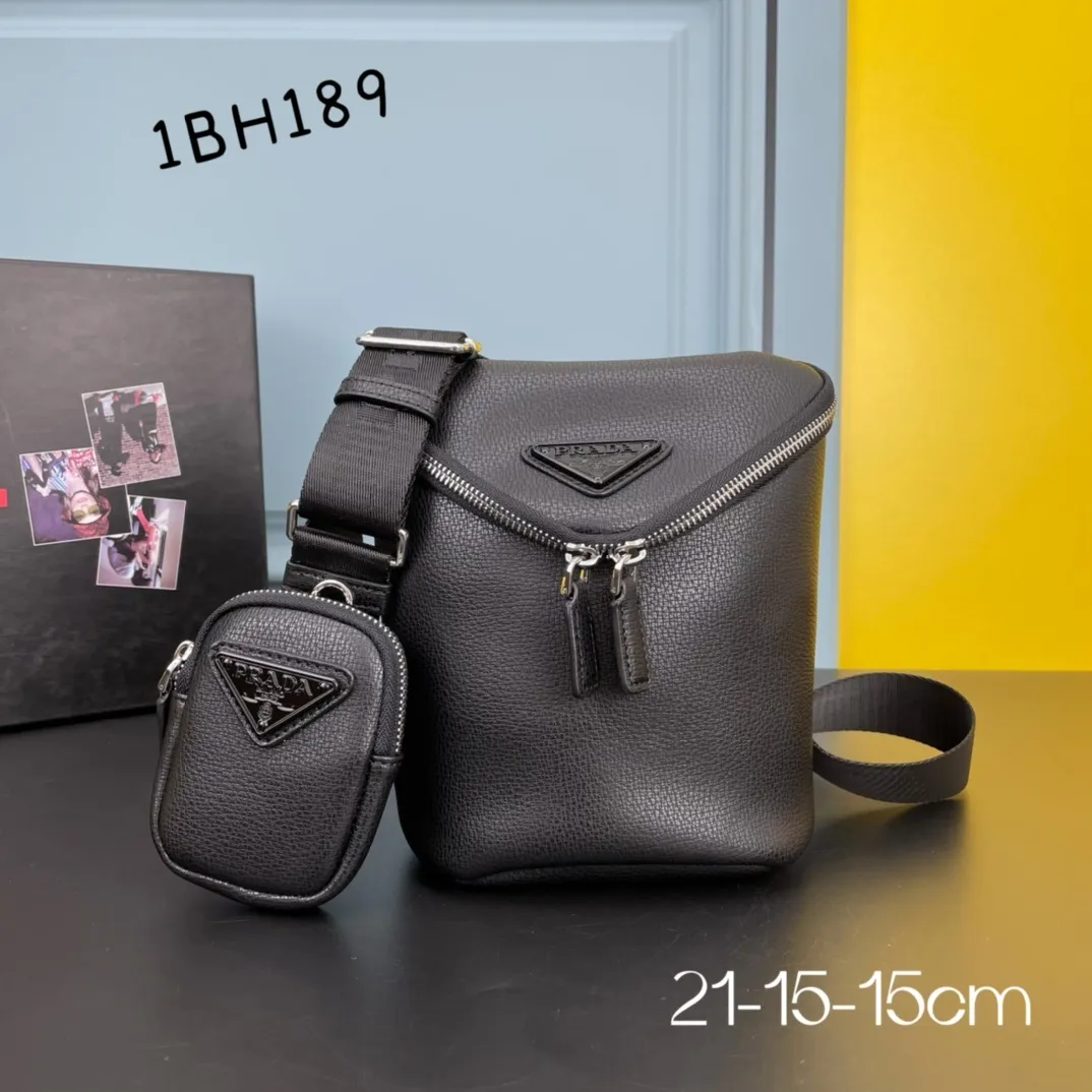 All categories Official website "Brand Women's Bags" Women's Bags 💙 PRADA 2022 Official New Prada Crossbody Bag Wholesale 58002200 High Quality Size: 21-15-15CM
