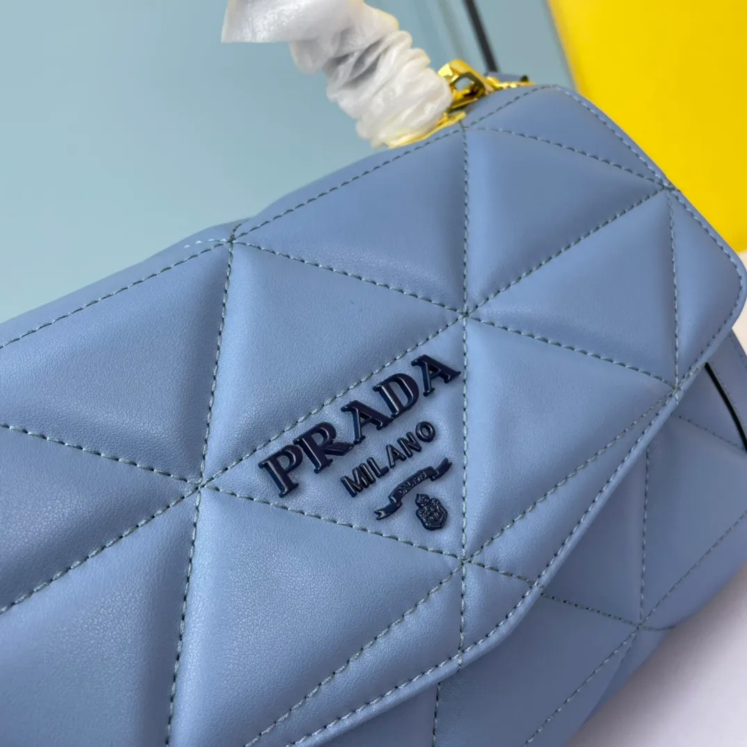 All categories Official website "Brand Women's Bags" Women's Bags 💙 PRADA replica PRADA, fine imitation PRADA bags, PRADA shoulder bags, 2023 official latest version PRADA cowhide crossbody bag, bag factory, original material, size: 26-18-11CM