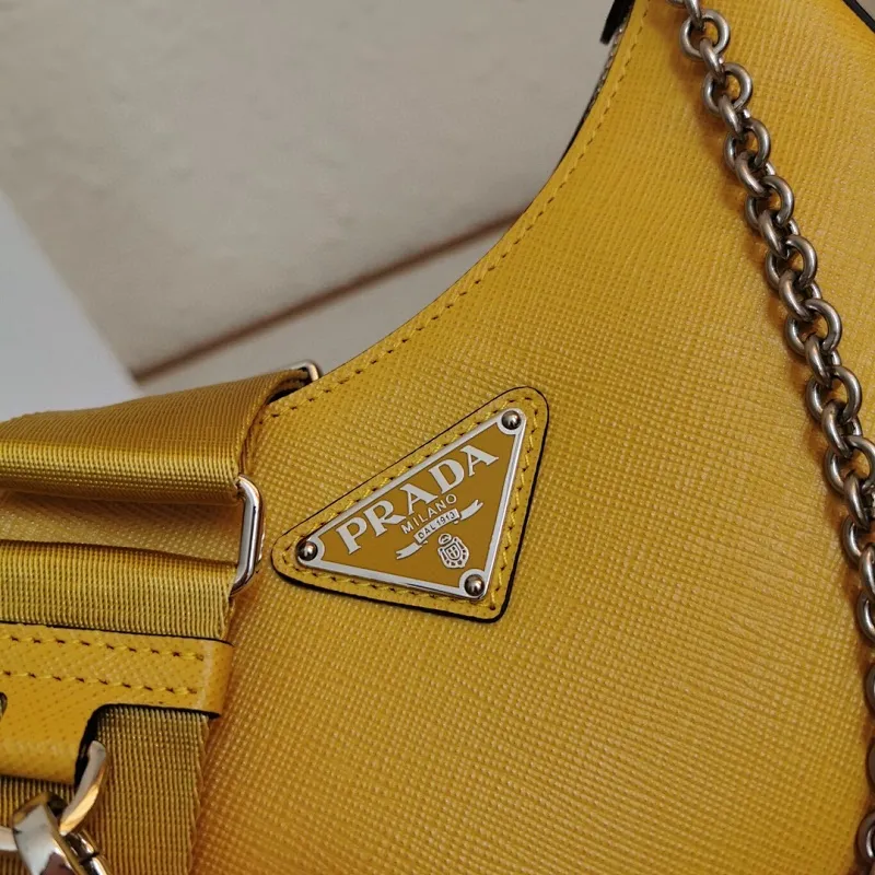 All categories Official website "Brand Women's Bags" Women's Bags 💙 PRADA 2022 official new Prada crossbody bag wholesale 58003000 Original order quality Size: 23-17-6.5CM
