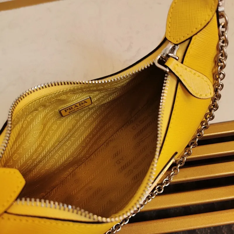 All categories Official website "Brand Women's Bags" Women's Bags 💙 PRADA 2022 official new Prada crossbody bag wholesale 58003000 Original order quality Size: 23-17-6.5CM