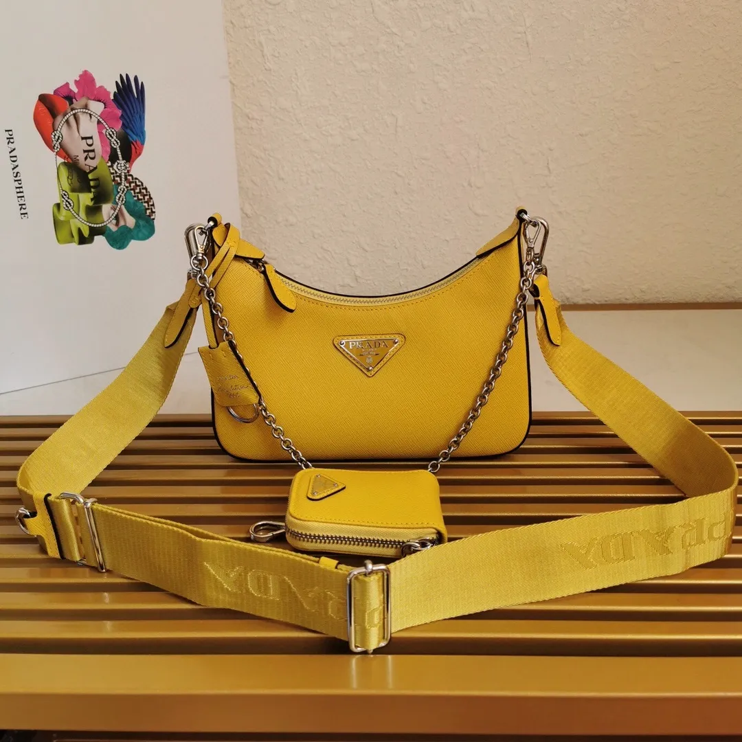 All categories Official website "Brand Women's Bags" Women's Bags 💙 PRADA 2022 official new Prada crossbody bag wholesale 58003000 Original order quality Size: 23-17-6.5CM