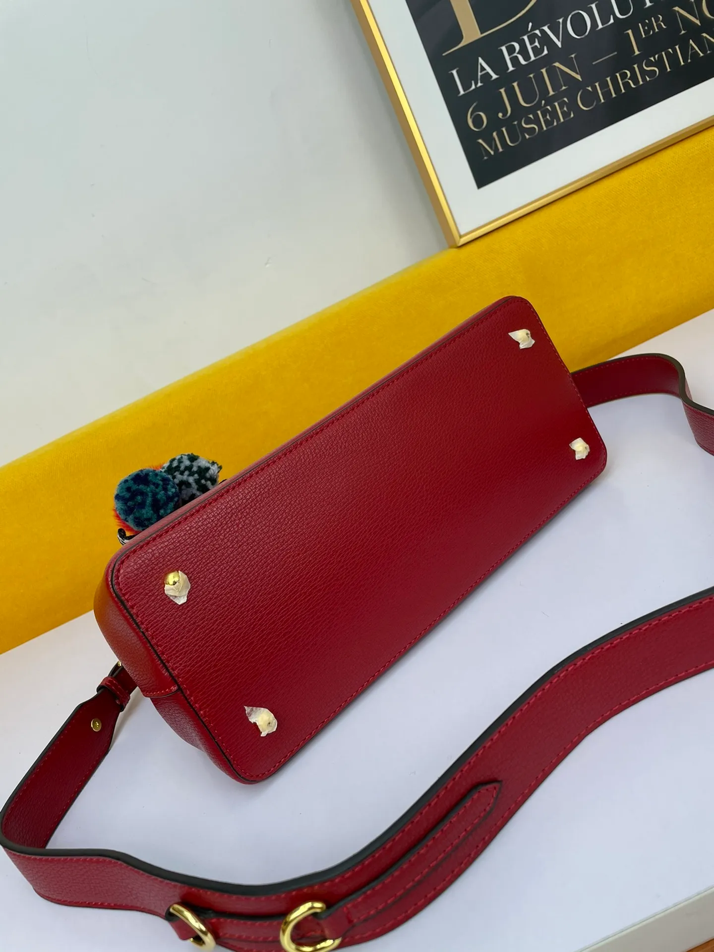 All categories Official website "Brand Women's Bags" Women's Bags 💙 PRADA 2022 official new Prada calfskin handbag wholesale 58002500 High quality Size: 30-22-13CM