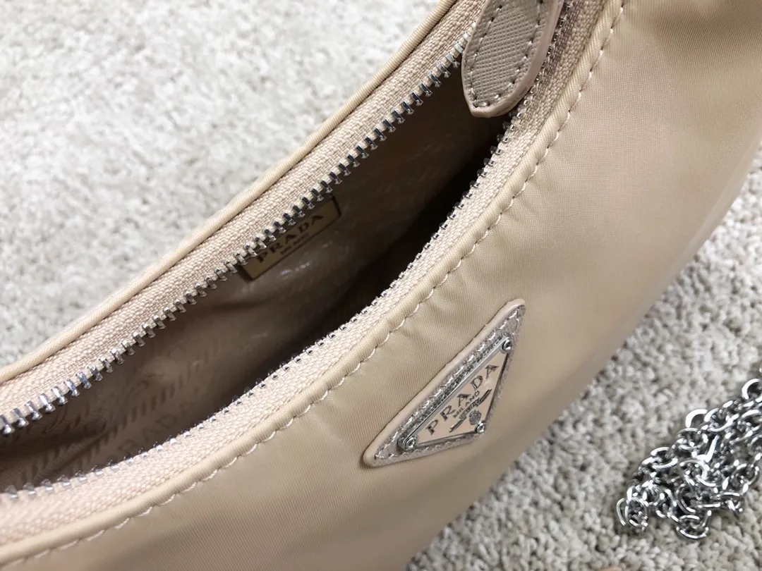All Categories Official Website "Brand Women's Bags" Women's Bags 💙 PRADA 2024 Latest Prada Crossbody Bag
