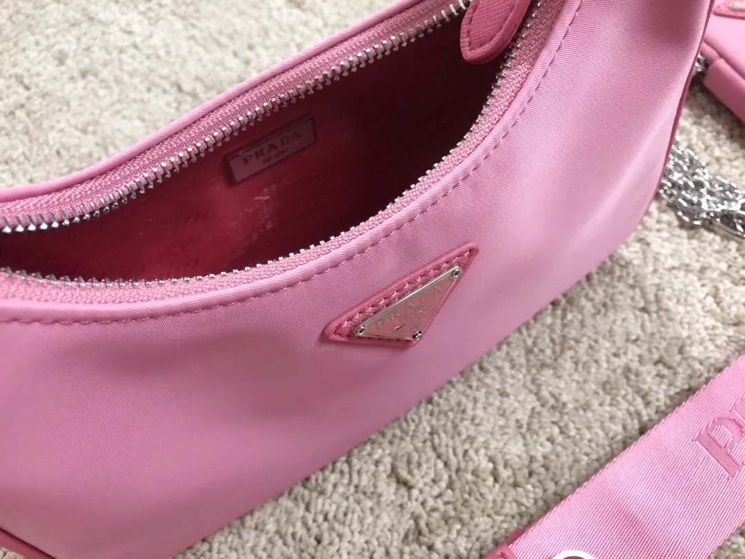 All Categories Official Website "Brand Women's Bags" Women's Bags 💙 PRADA 2024 Latest Prada Crossbody Bag