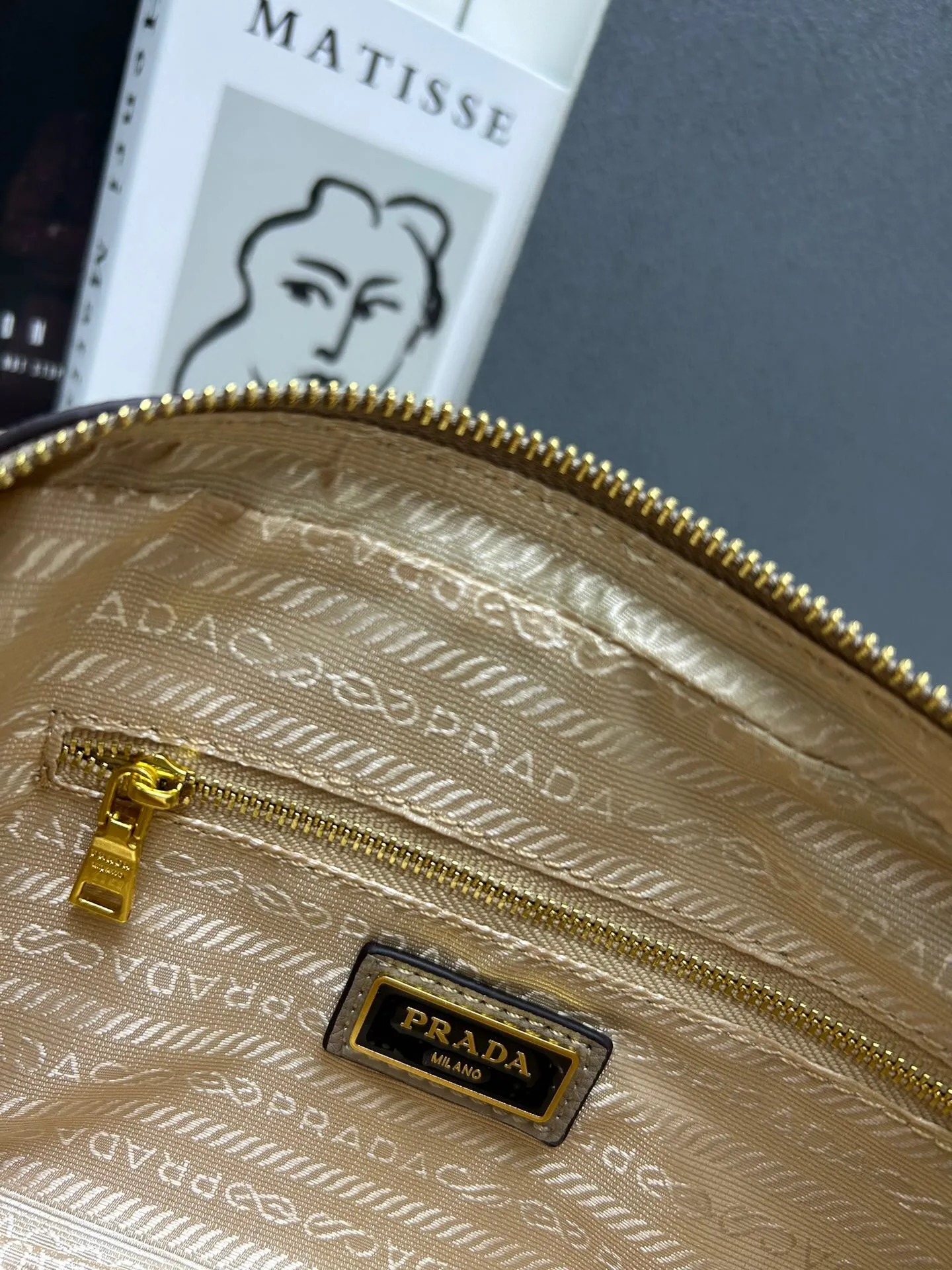 All Categories Official Website "Brand Women's Bags" Women's Bags 💙 PRADA 2025 New Prada Crossbody Bag