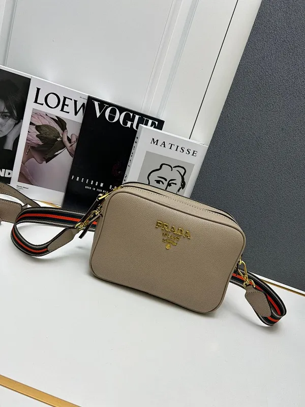 All Categories Official Website "Brand Women's Bags" Women's Bags 💙 PRADA 2025 New Prada Crossbody Bag