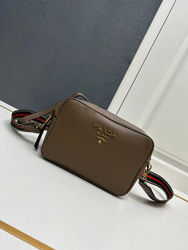 All Categories Official Website "Brand Women's Bags" Women's Bags 💙 PRADA 2025 New Prada Crossbody Bag