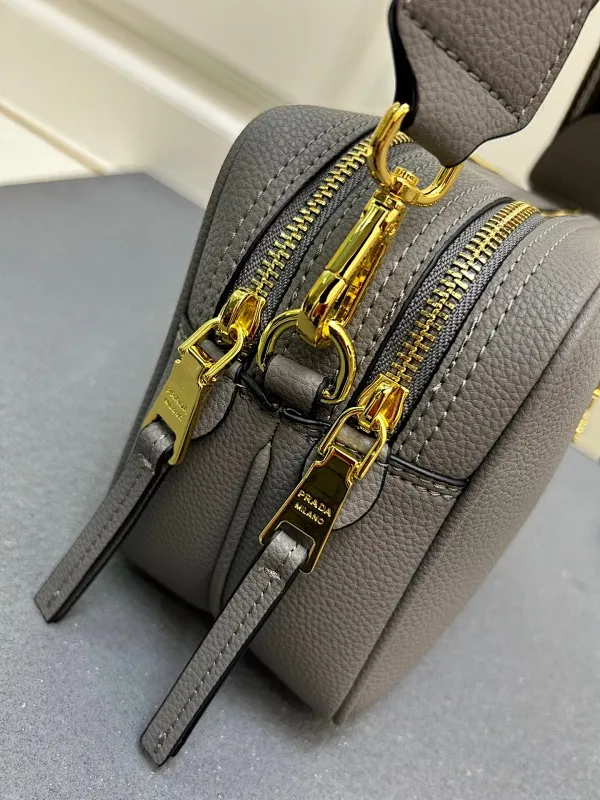 All Categories Official Website "Brand Women's Bags" Women's Bags 💙 PRADA 2025 New Prada Crossbody Bag