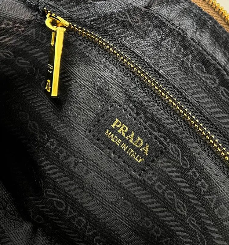 All Categories Official Website "Brand Women's Bags" Women's Bags 💙 PRADA 2025 New Prada Crossbody Bag
