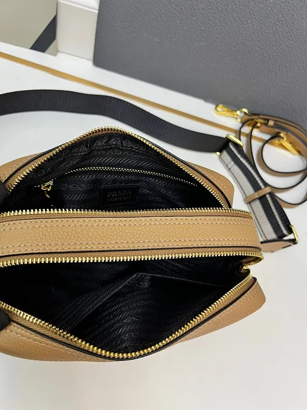 All Categories Official Website "Brand Women's Bags" Women's Bags 💙 PRADA 2025 New Prada Crossbody Bag