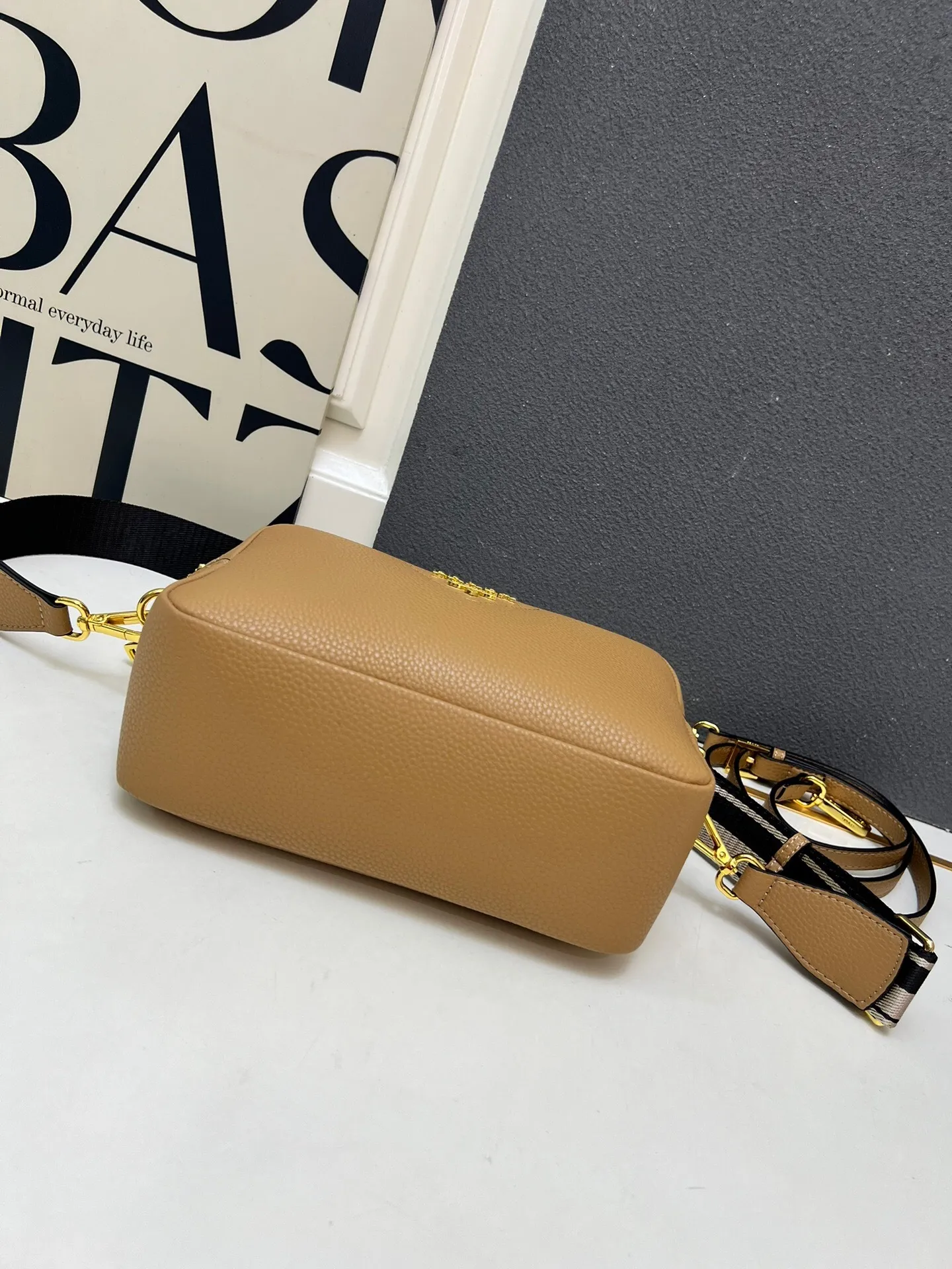 All Categories Official Website "Brand Women's Bags" Women's Bags 💙 PRADA 2025 New Prada Crossbody Bag