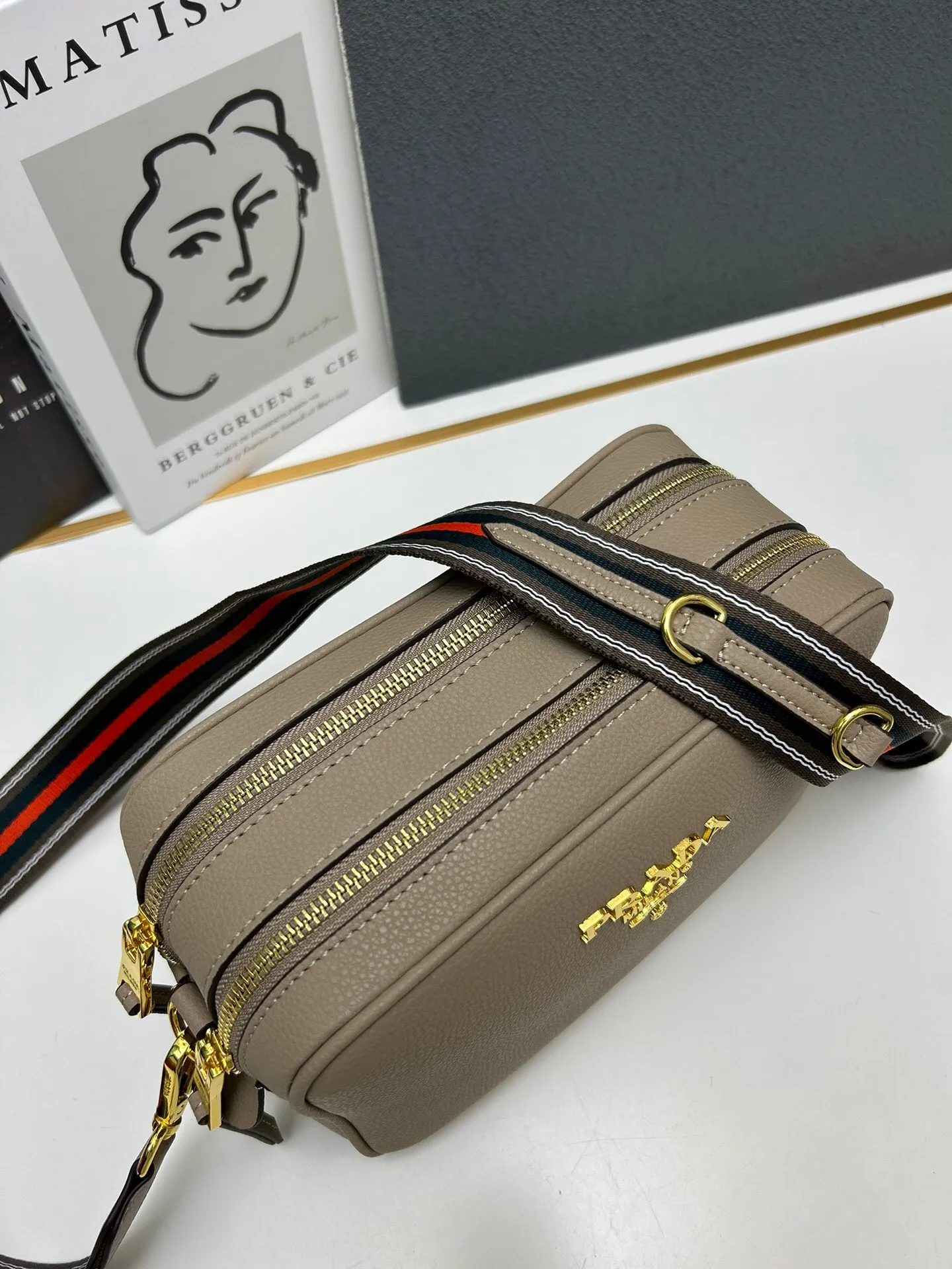 All Categories Official Website "Brand Women's Bags" Women's Bags 💙 PRADA 2025 New Prada Crossbody Bag