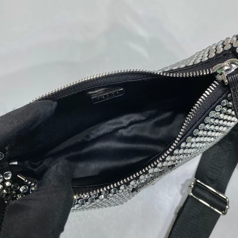All categories Official website "Brand Women's Bags" Women's Bags 💙 PRADA 2022 official new Prada crossbody bag wholesale 58003900 Original order quality Size: 22-16-6CM