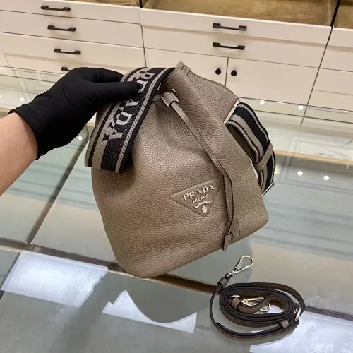 All categories Official website "Brand Women's Bags" Women's Bags 💙 PRADA 2022 Official New Prada Bucket Bag Wholesale Original Order Quality 58006000 Size: 20-25-14Cm