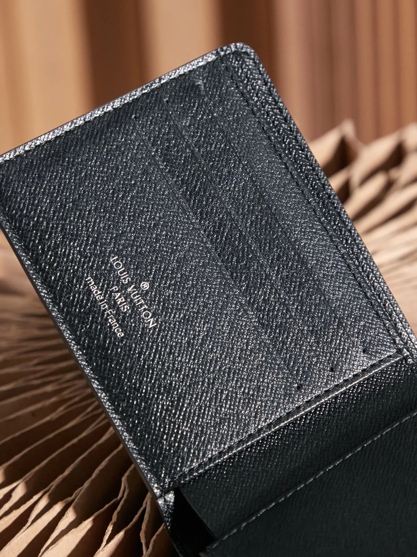 P¥200👉nfc dynamic chip version👈【Top inspection-free】Exclusively available for overseas products Model N62663 Black Check Short Wallet Original grained cow leather trim Original cow leather lining 3 credit card slots 2 compartments for banknotes and receipts 2 side slots for receipts 2 business card slots 60895 size 11.5 x9 x1.5 cm (length x height x width) with gift box