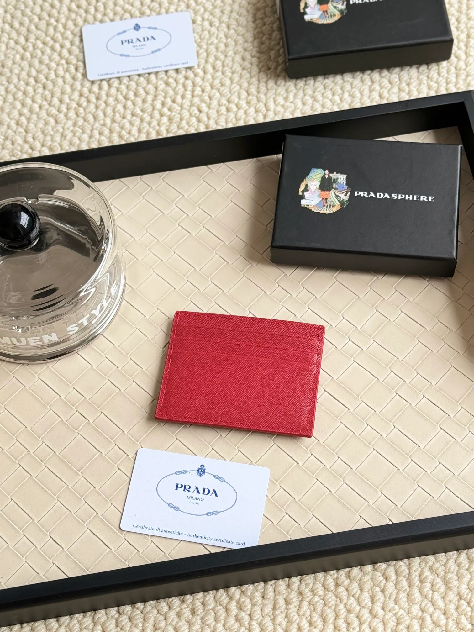 💰110prada popular card holder, unisex small card holder, black, model 1MC025 Triangle Wheat series, nine colors, made of cross-grain cowhide, 6 card slots ➕ one middle sandwich, can hold multiple cards and zeros 💰, size 11.2×8.5cm, real shot, what you see is what you get